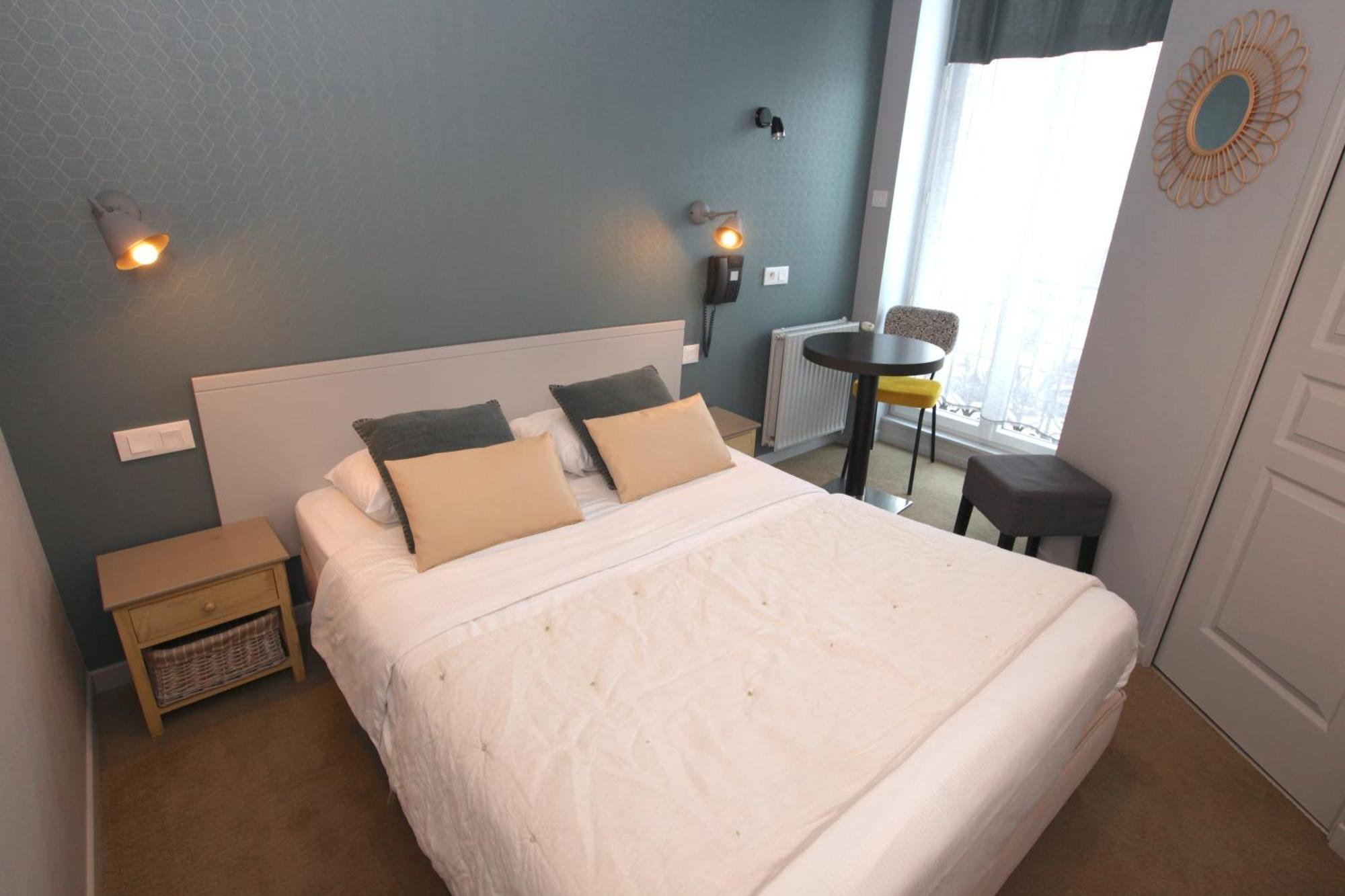 Cit'Hotel Les Alizes Динард Екстериор снимка