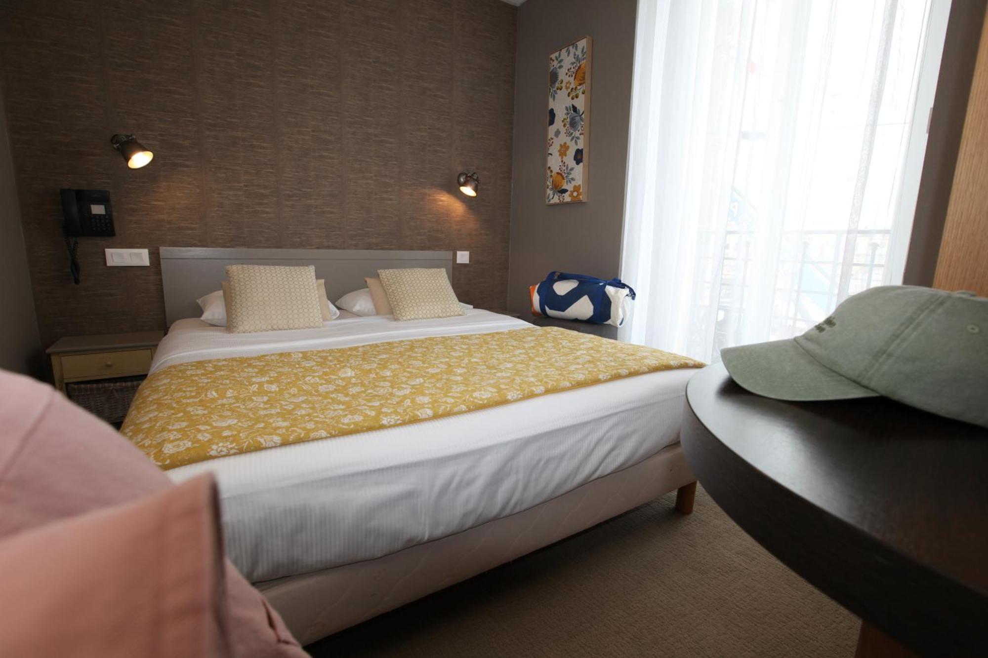 Cit'Hotel Les Alizes Динард Екстериор снимка